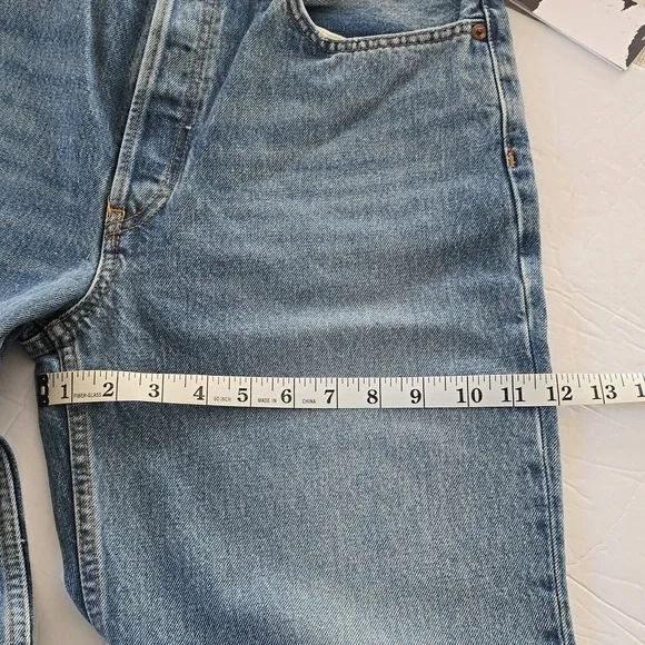 RE/DONE High Waist Tapered Leg Vintage Inspired Jeans Size 28 Mid Wash B… - Picture 11 of 11